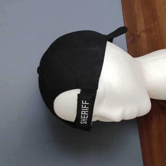 Hat - Picture 9 of 10